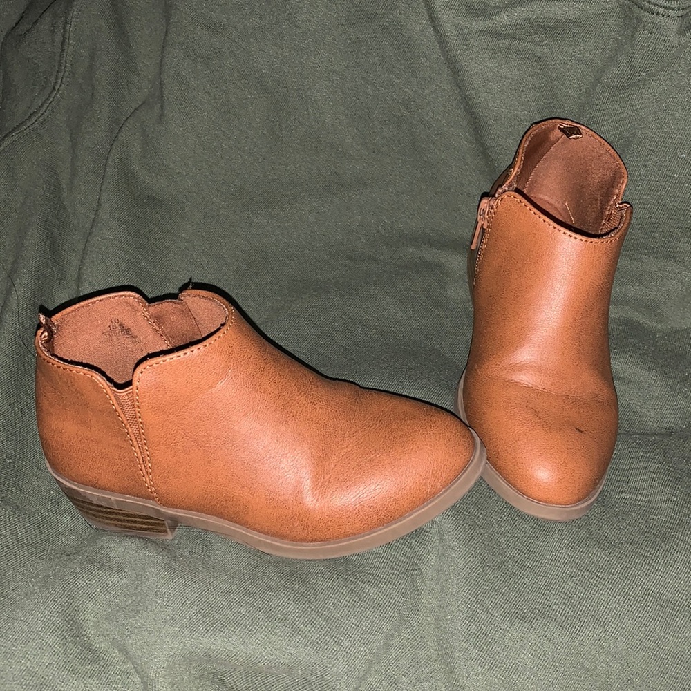 tan booties